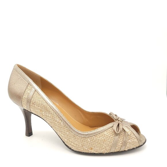 NEW Stuart Weitzman Vintage Peep Toe Heels Womens 9 Chic Luxury Designer Beige - Picture 1 of 10
